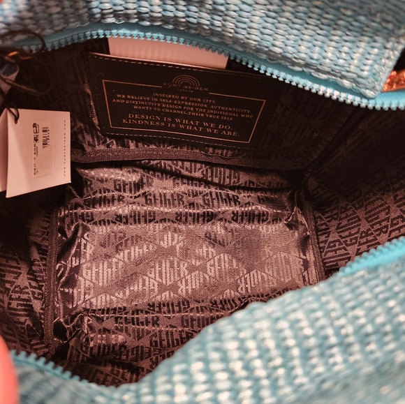 Kurt Geiger Small Southbank Tote/Crossbody - Picture 6 of 9